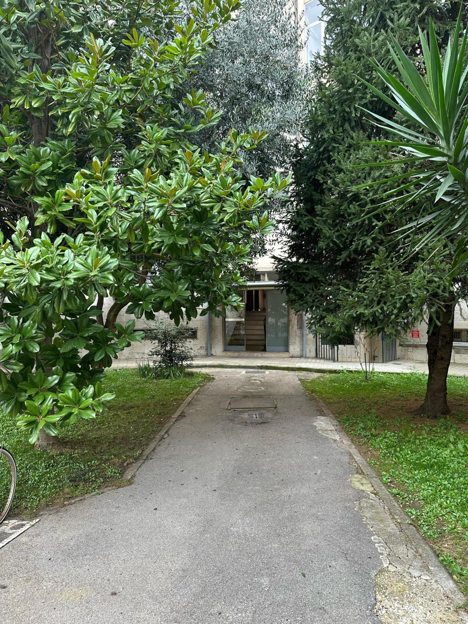 Apartamento Imperia • *